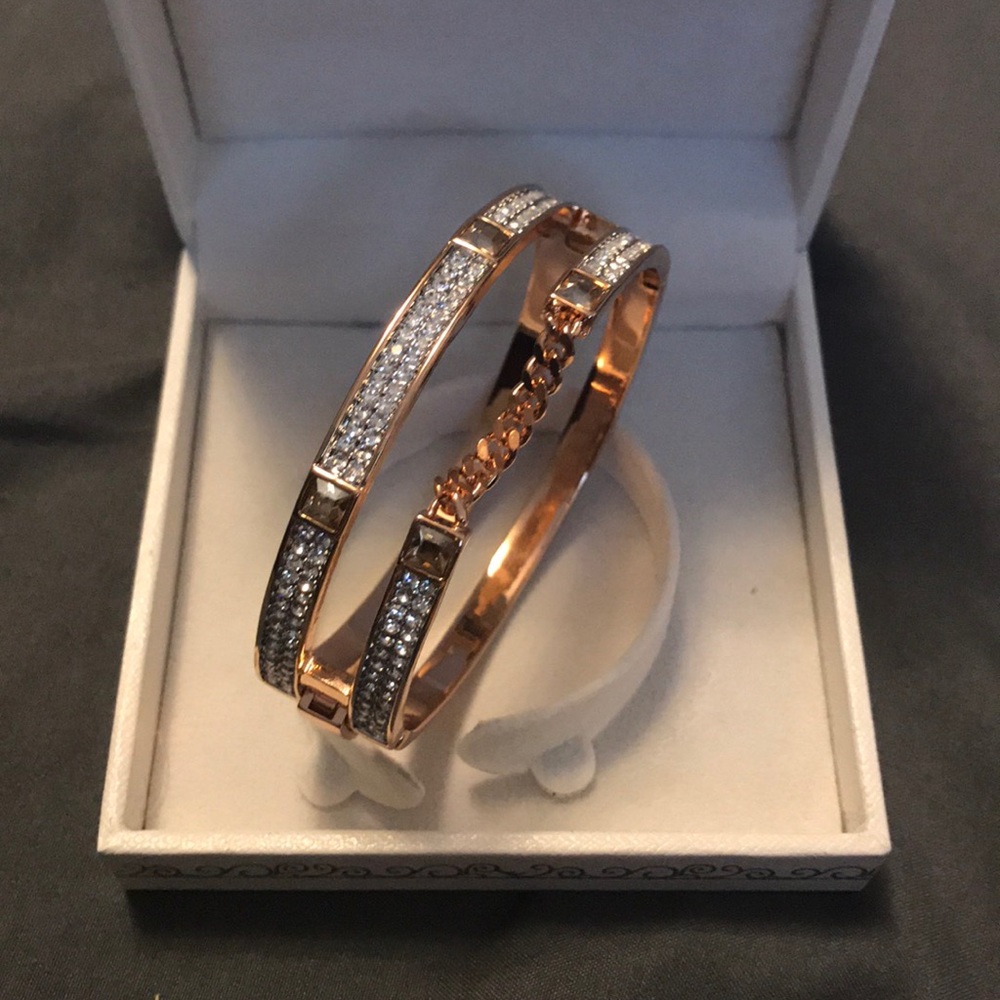 JN Rose gold bracelet